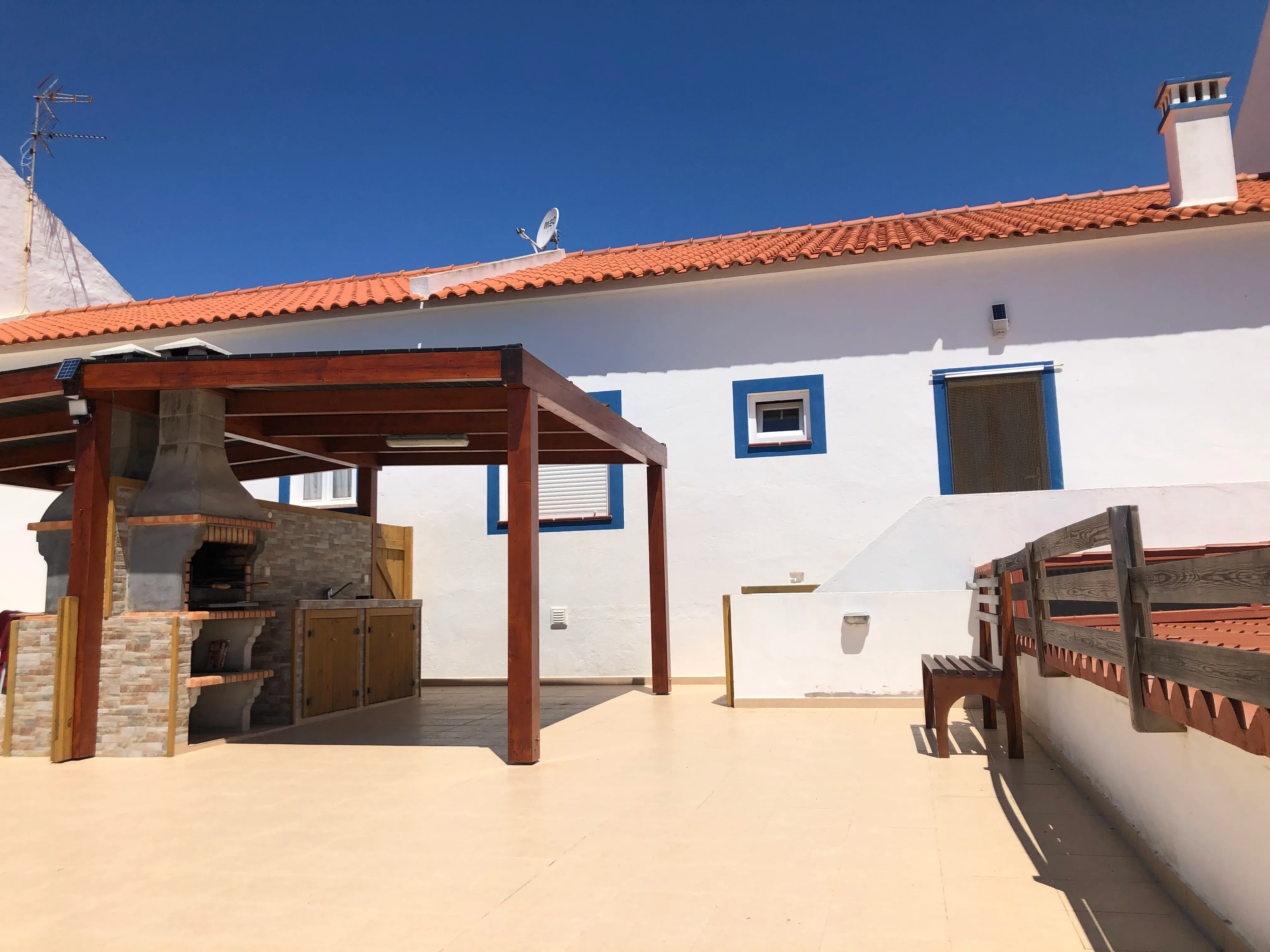 Casa do Tio António — Espaço exterior